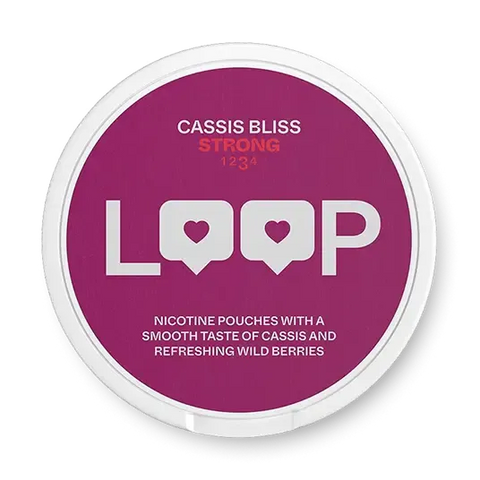 Close-up of LOOP Cassis Bliss Slim all white nicotine pouch can. Slim format, cassis blackcurrant taste, stylish packaging.