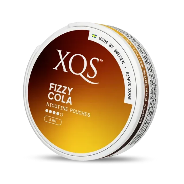 Close-up of XQS Fizzy Cola strong all white nicotine pouch can. Slim format, fizzy cola taste, strong and lively packaging.