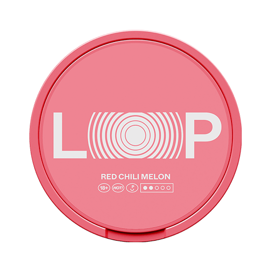 Close-up of Loop Red Chili Melon Medium all white nicotine pouch can. Red packaging, medium strength, spicy chili and melon taste. Suitable for discreet use.
