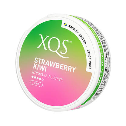 XQS Strawberry/Kiwi Slim nicotine pouch can. Colorful design, all white slim pouch with sweet strawberry and kiwi flavor. Fruity and fresh.